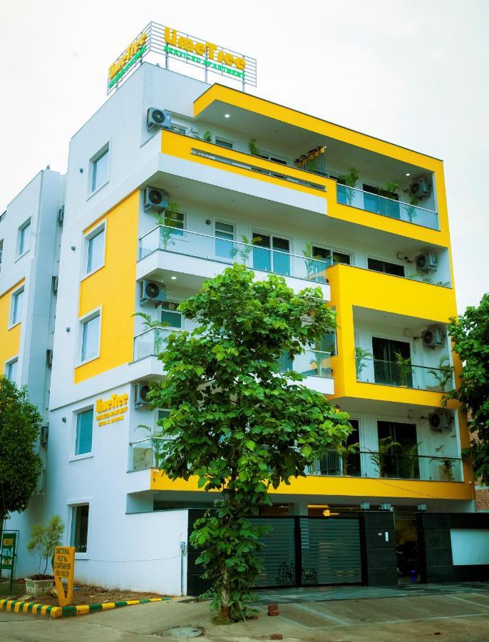 Lime Tree Luxury Studio - Service Apartment Near Artemis Hospital ,คูร์เคาน์ ภายนอก รูปภาพ